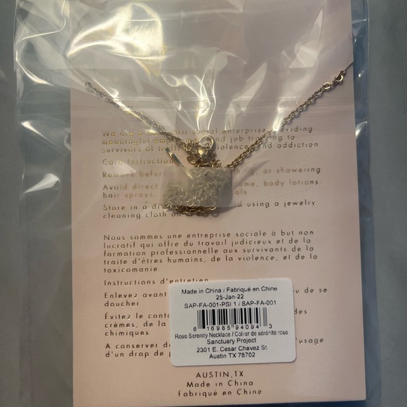 ✨ Sanctuary Project Rose Serenity Necklace - Picture 4 of 5